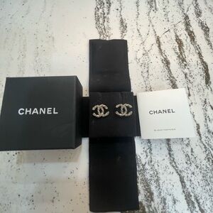 CHANEL Silver Twisted CC Stud Earrings - Silver 100% Authentic